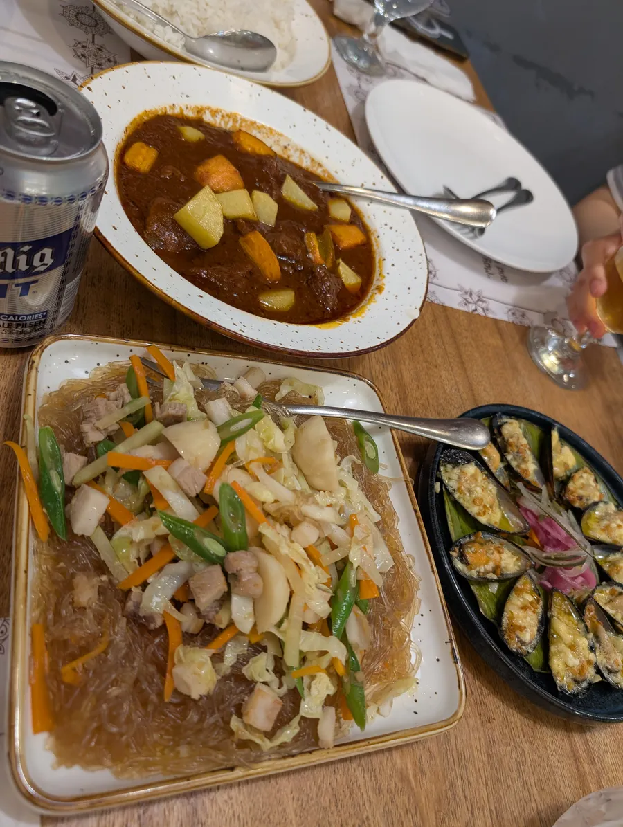 フィリピン料理のディナー（PIA体験談）