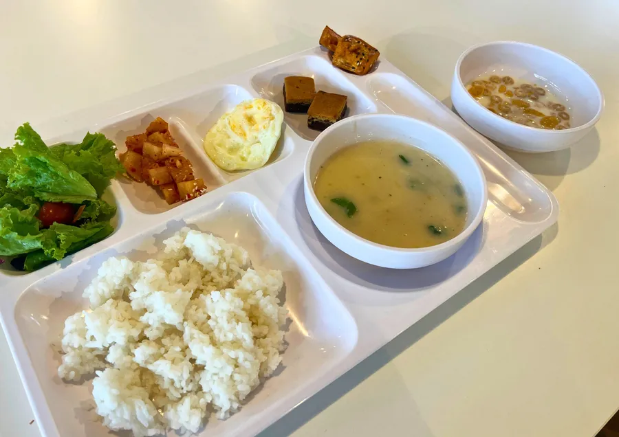 JICの学食(スープ)(Baguio JIC Challenger体験談)