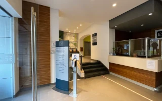 エントランス(European School of English_ヨーロピアンスクールオブイングリッシュ) エントランス(European School of English_ヨーロピアンスクールオブイングリッシュ)