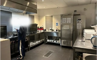 共同キッチン(IELS / アイエルス)