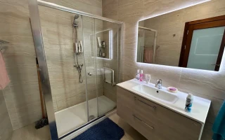 共同バストイレ(ATLAS / アトラス)