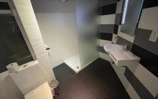 Day's Inn Residence_シャワートイレ(IELS / アイエルス)