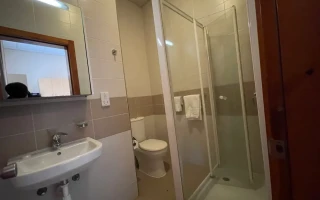 共有シャワートイレ(Sprachcaffe Languages Plus/シュプラッハカフェランゲージプラス)