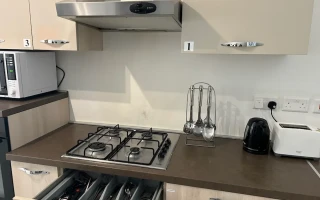 キッチン_共同スペース(EC Malta/イーシーマルタ)