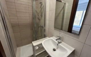 バストイレ(BESL Malta / ベルスマルタ) バストイレ(BESL Malta / ベルスマルタ)