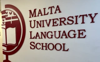 授業フロアエントランス(Malta University Language School/マルタ大学語学学校)