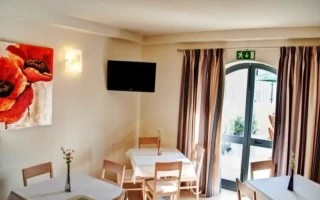 食堂(Malta University Language School/マルタ大学語学学校)