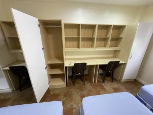 (CG Banilad/シージーバニラッド) 2人部屋 机
