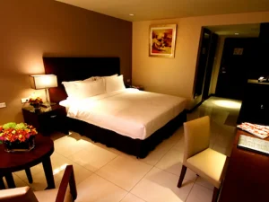 (Universe English/ユニバースイングリッシュ) Manderin Plaza Hotel ベッド