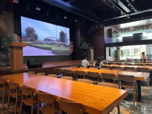 (QQ English Beach Front/キューキューイングリッシュビーチフロント)食堂/フリースペース