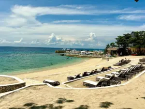 (QQ English Beach Front/キューキューイングリッシュビーチフロント)提携ビーチ