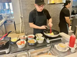 (Brilliant Cebu/ブリリアントセブ) 配膳風景(2)