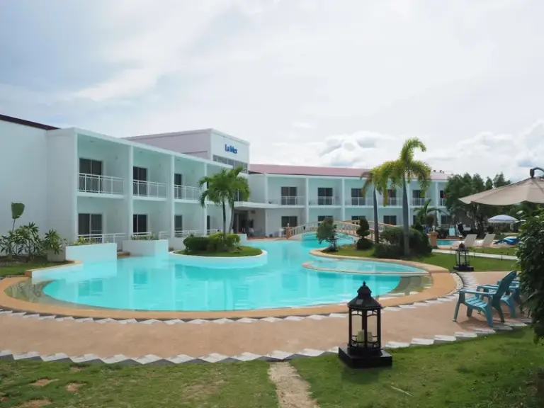 EV La Mer Campus