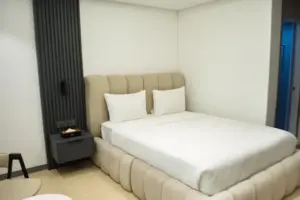 (CIP/シーアイピー)外部ホテル寮人1~2部屋（キング）ベッド
