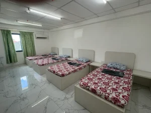 (E-ROOM/イールーム) ベッド4人部屋 1