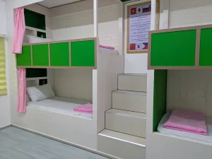 ジュニア寮の二段ベッド（SMEAG GLOBAL SCHOOL TARLAC／ターラック校）