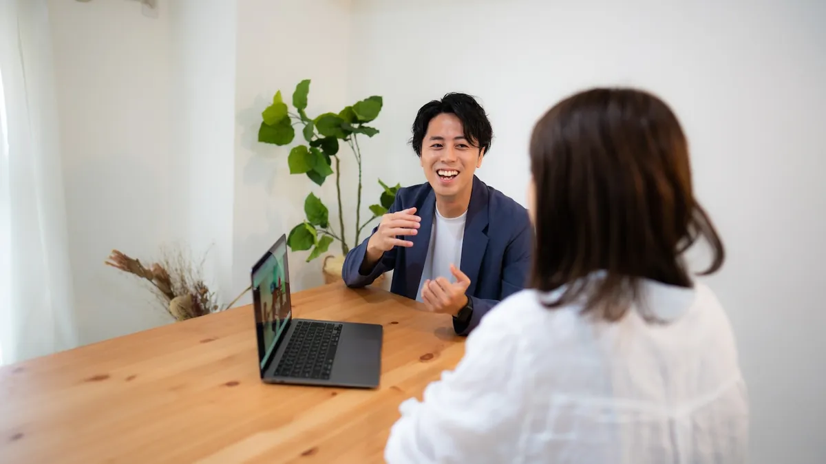 チームの打ち合わせのようす