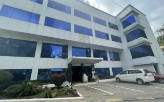 (PINES IELTS Specialized Campus/パインス アイエルツスペシャライズドキャンパス) 学校外観