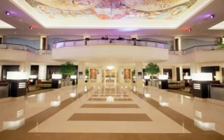 (Universe English/ユニバースイングリッシュ) Water Front Hotel