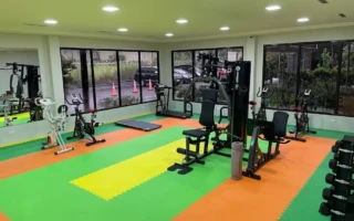 (HELP CLARK/ヘルプクラーク) ジム